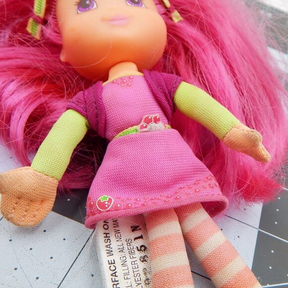 Hasbro American Greetings Strawberry Shortcake Raspberry Soft Doll 2009 Toy 6” - Picture 8 of 8